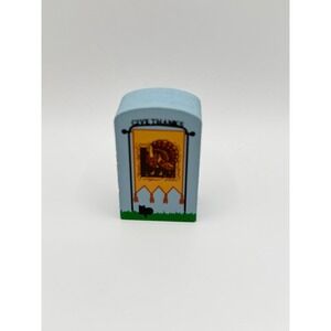 The Cat's Meow Village 2001 Thanksgiving Flag Turkey‎ Wood Shelf Sitter 01-904